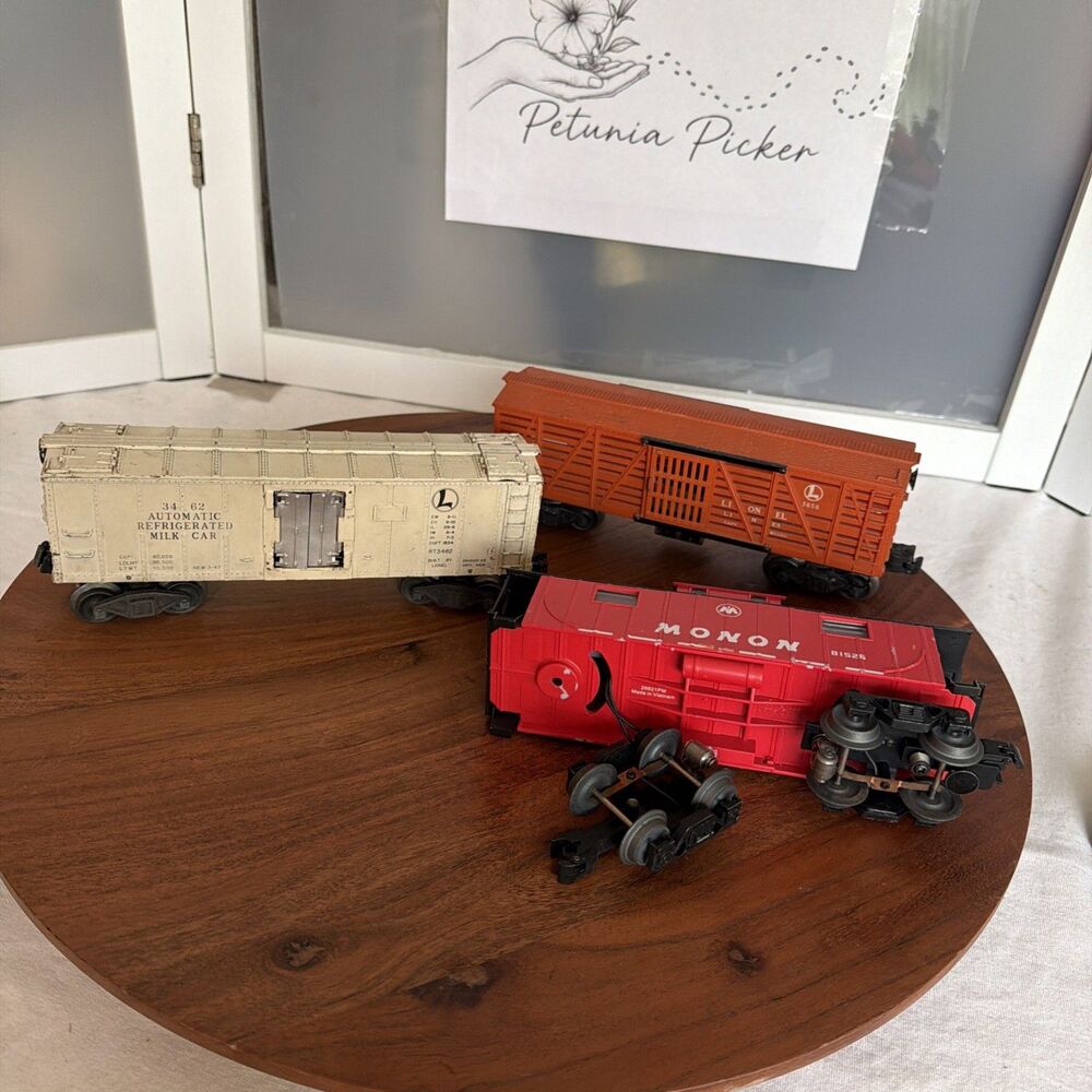 Untested Train Carrier Car Lot Of 3 For Parts Milk Car Lionel Cattle Car Monon